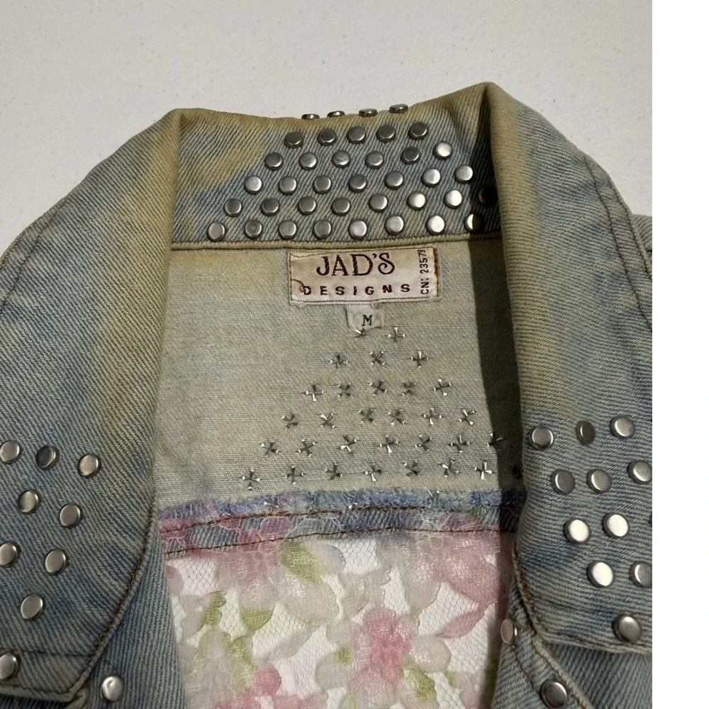 Vintage Jad's Designs Studded Lace Ruffle Denim Jacket‎ Light Wash Cropped 80s M